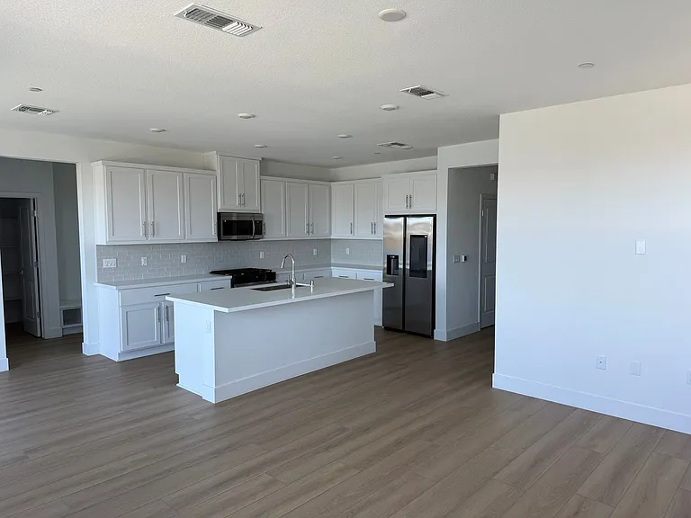 4661 Caufield Way — Photo 9
