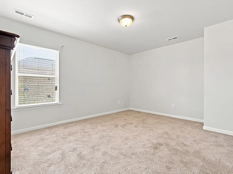 120 Sherwin Ave — Photo 12