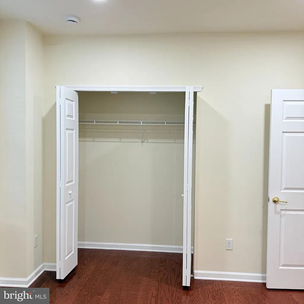 3 bed, 2.0 bath, 1453 sqft, $2,850 — Photo 4