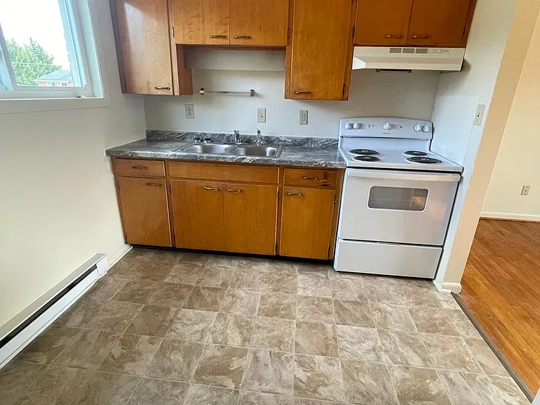 62 Pleasant Hill Rd — Photo 4