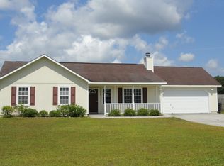 126 Daphne Dr, Hubert, NC 28539