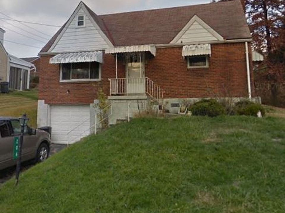 2nd image of 206 Sunset Dr