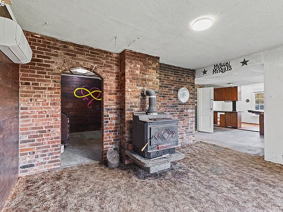 5th image of 93703 Lower Norway Ln