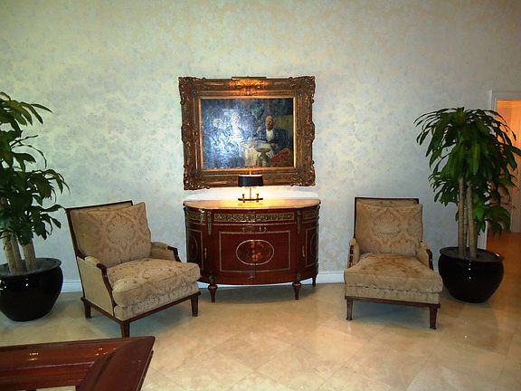 Sitting Area in Lobby