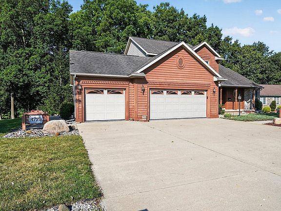 3rd image of 4729 Dimond Way