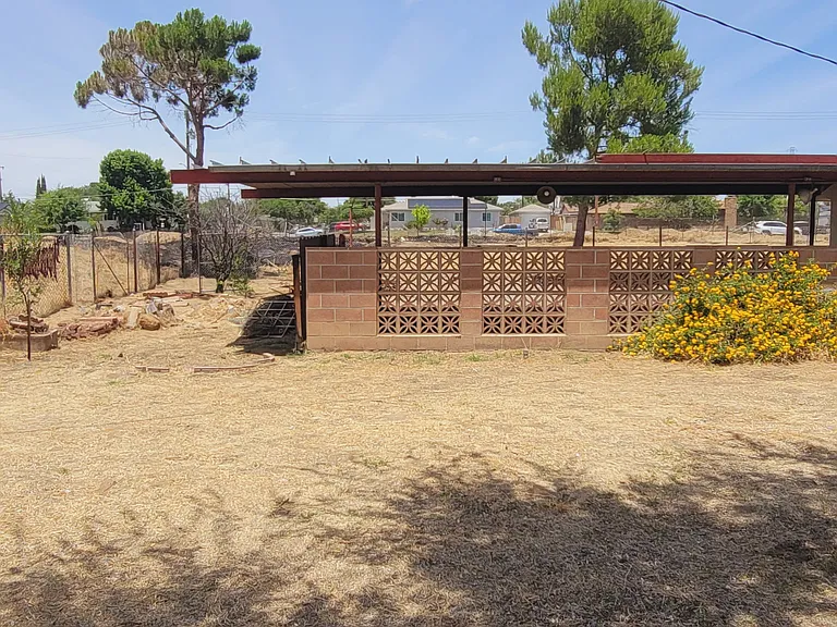 1210 Greenwood Dr — Photo 18