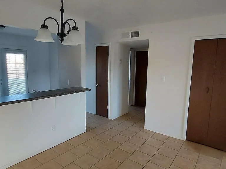 448 Dartmouth Ave #C — Photo 5