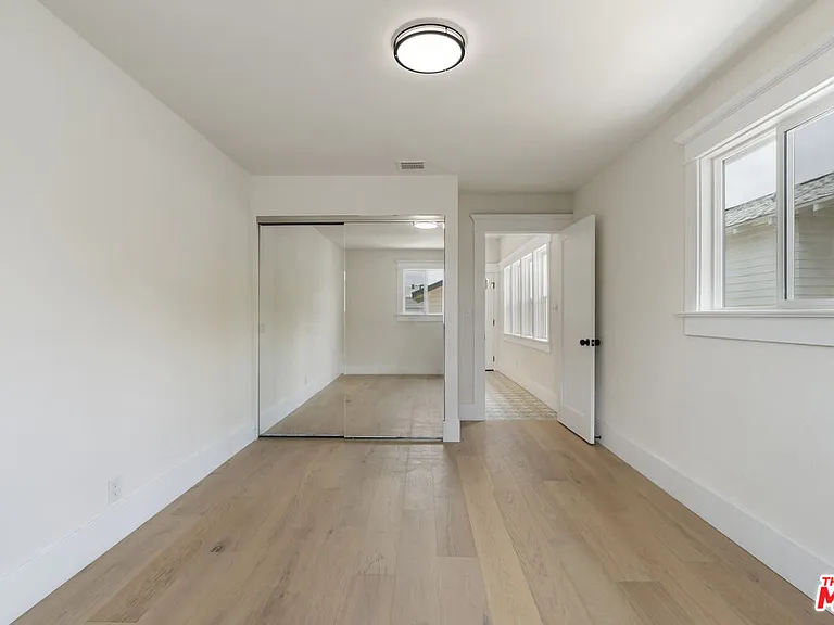 1828 W 41st Pl — Photo 29