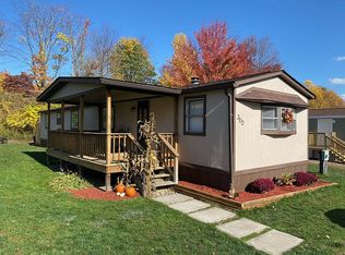 302 Briarcliff Rd, Greensburg, PA 15601