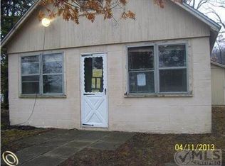 4415 Skinner Lake Rd, Lapeer, MI 48446