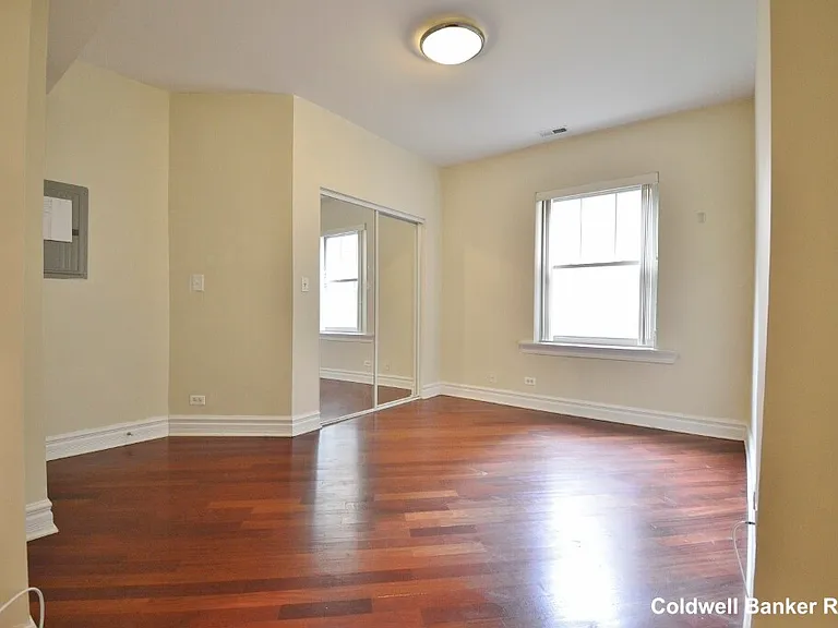 3139 W Palmer 1st Fl #1ST FL — Photo 7