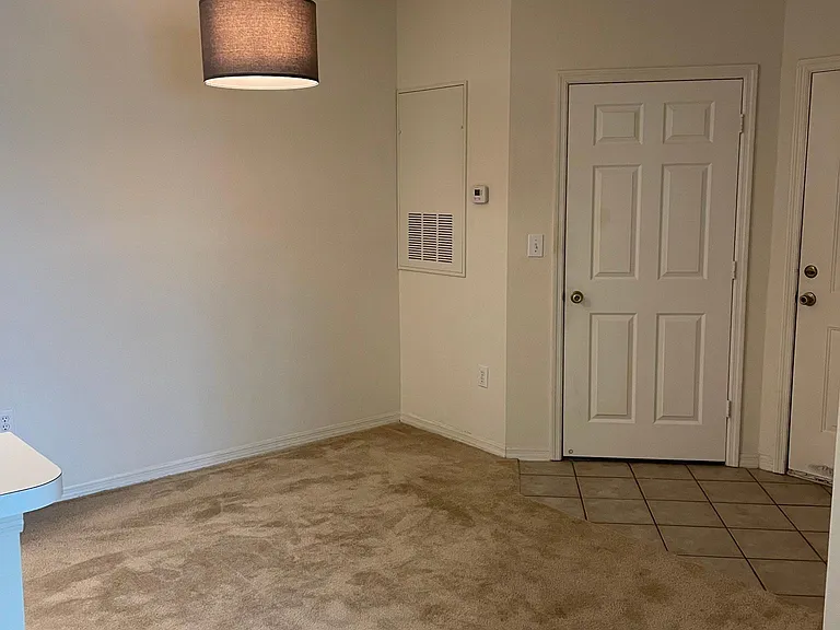 5455 Vineland Rd #3304 — Photo 15