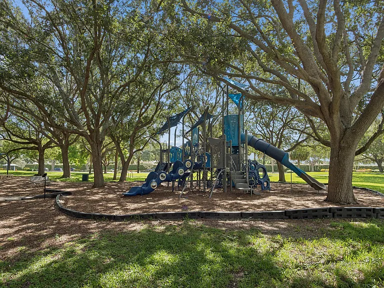 67 King Fisher Way — Photo 17