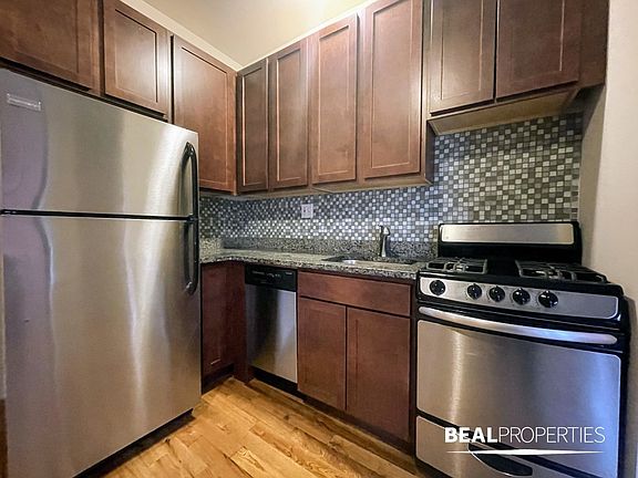 4th image of 1309 Oak Ave #S2