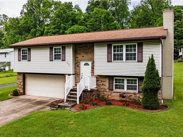 3807 Parkview Dr, Parkersburg, WV 26104