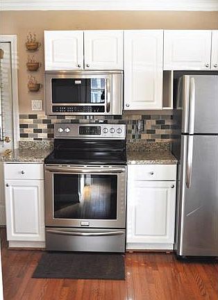 3rd image of 761 Loekes Dr