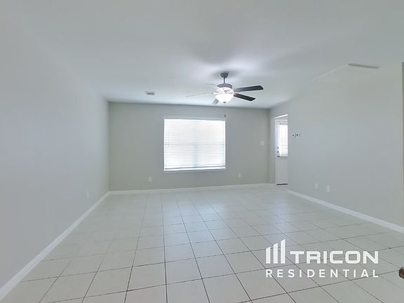 2nd image of 425 Palomino Stand Dr