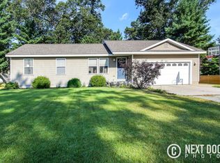 2741 Russell Rd, Muskegon, MI 49445