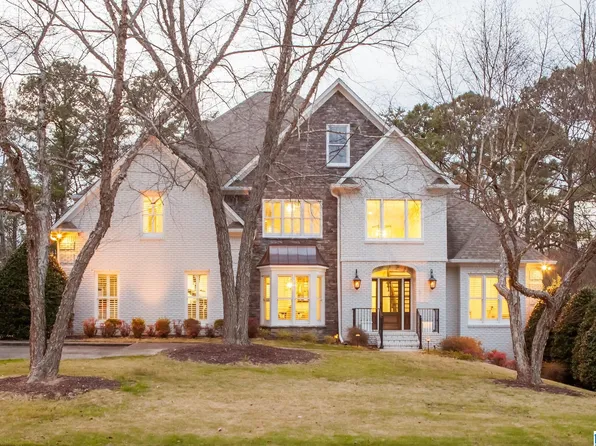 7062 Lake Run Dr, Vestavia, AL 35242