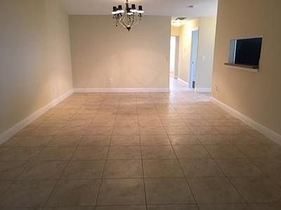 4th image of 4551 Discovery Ln