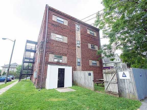 3rd image of 2060 N Delaware St #Dcf96535e