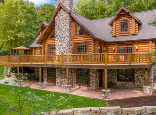 5550 Beechwood Ct, Petoskey, MI 49770