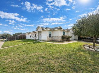17808 Majestic Elm Ln, Elgin, TX 78621