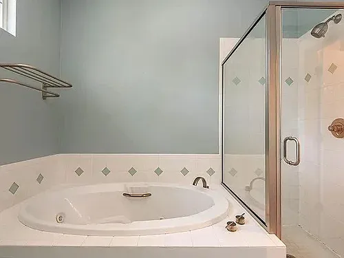 524 S Highland Ave — Photo 25