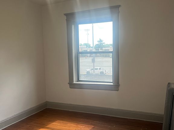 3rd image of 68 N Grove St #1