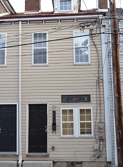 2013.5 Gregory St — Photo 2