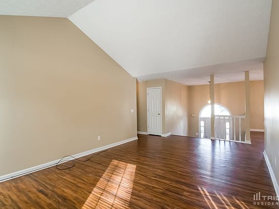 2nd image of 3989 Cumberland Trl SE