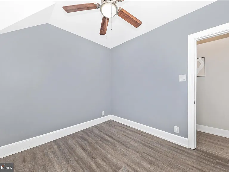 2905 Goodwood Rd — Photo 30