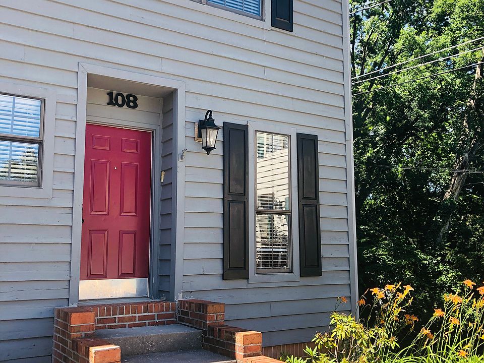 1st image of 108 Lansdowne Dr
