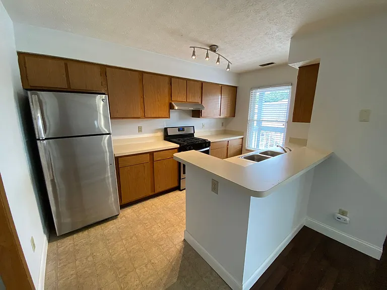 E 13th Ave 171 GW2 — Photo 3