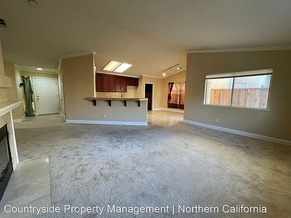 4th image of 1848 Sonoma Ave