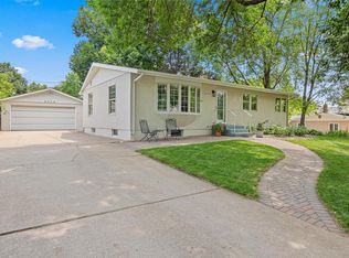 2570 Avon St N, Roseville, MN 55113