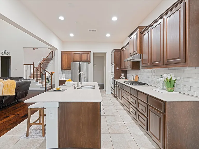 228 Lockhart Loop — Photo 14