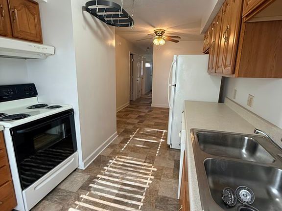 3rd image of 1822-1824 Kilkenny Ct #B