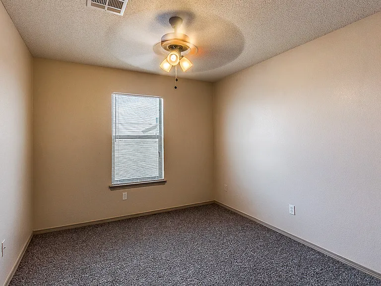 7101 Falling Leaf Cir — Photo 21