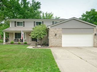 7710 Chichester Rd, Canton, MI 48187