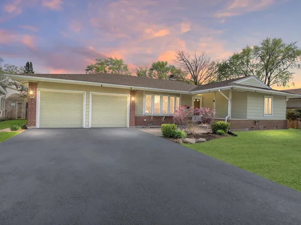 601 Sycamore Dr, Elk Grove Village, IL 60007
