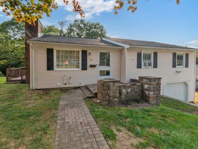 44 Sunset Drive, Naugatuck, CT, 06770