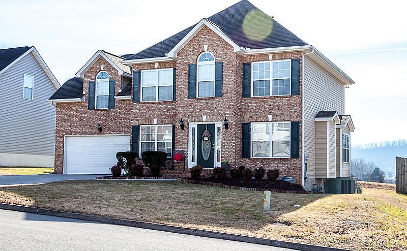 1st image of 2810 Summertime Ln