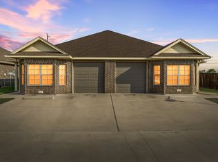 301 W Panther Way #1102, Hewitt, TX 76643