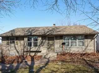 1649 Sandhurst Ave E, Maplewood, MN 55109