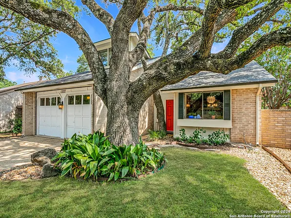 13222 N HUNTERS CIR, San Antonio, TX 78230