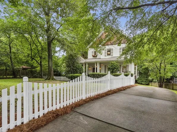 2177 Mauldin St NW, Atlanta, GA 30318