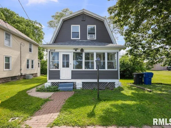 2212 18th Ave #A, Moline, IL 61265