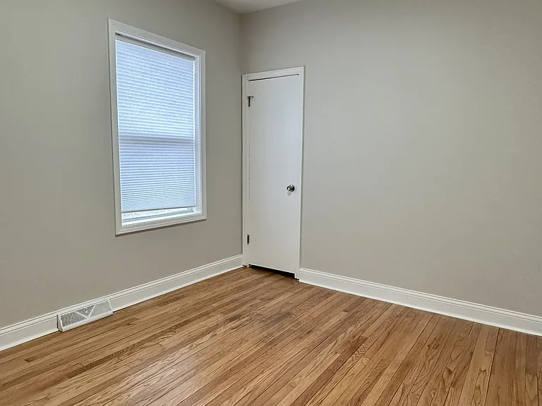806 Hayes St — Photo 11