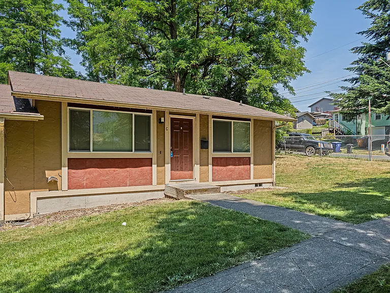 4716 S Warner St #C — Photo 3